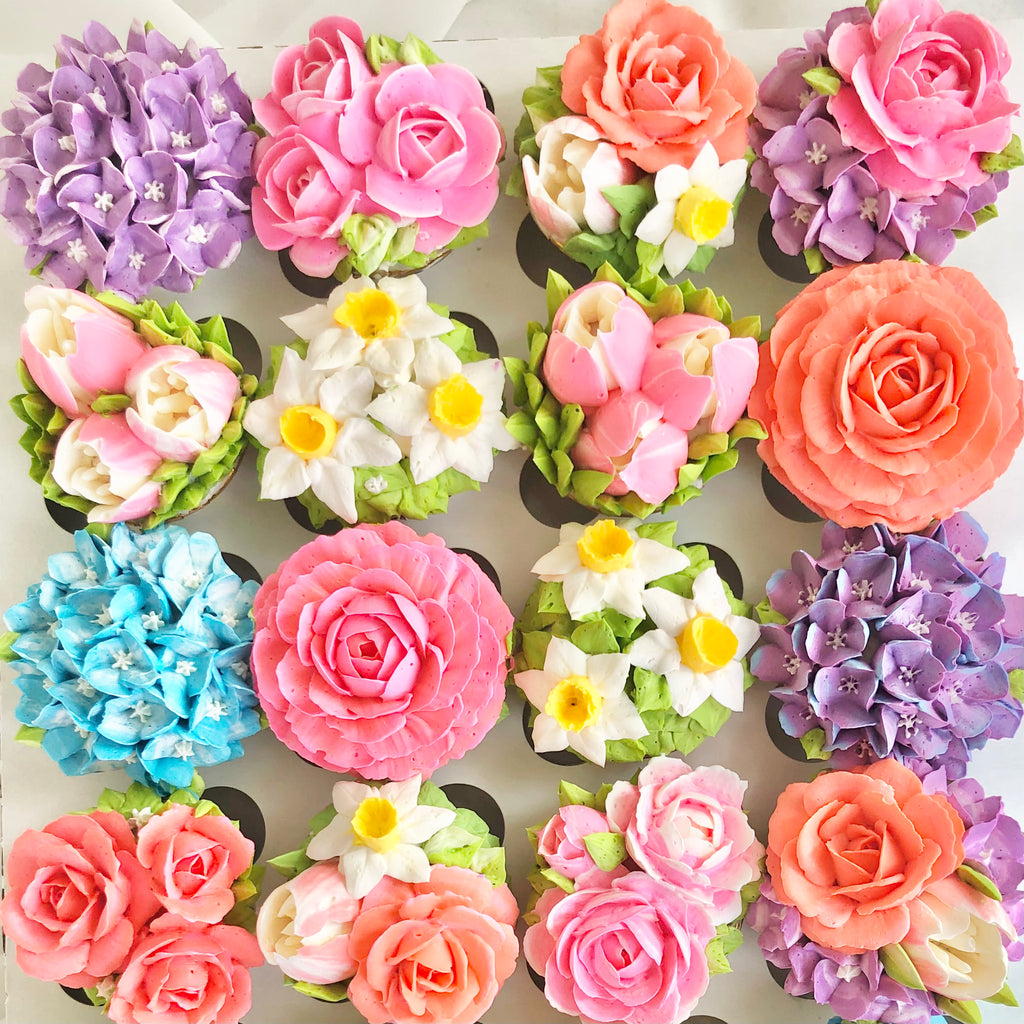 *Mini Floral Cupcakes