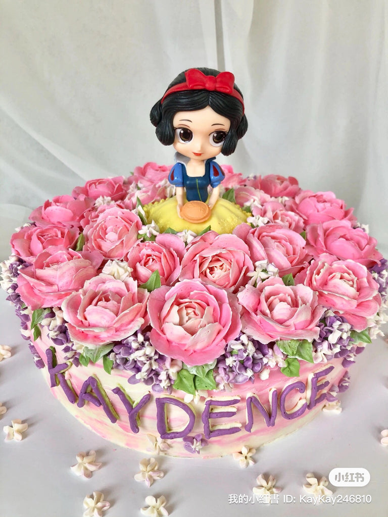 Princess Roses & Hydrangeas Garden Cake